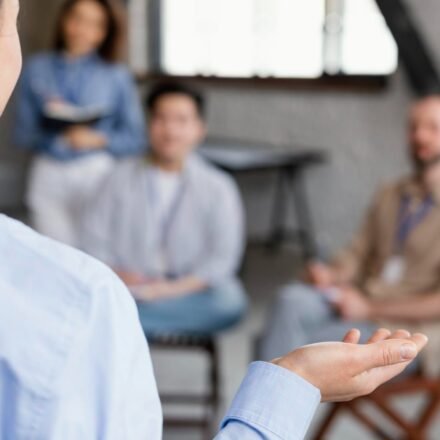 اشهر 12 دكتور نفسي في أم صلال لعام 2023